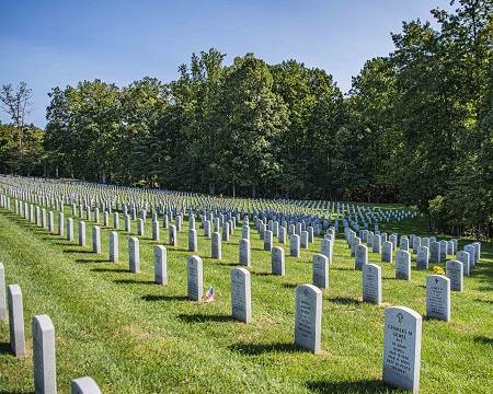Headstones in National Memorial Cemetery at Quantico.