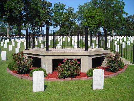 Rostrum at Raleigh National Cemetery.